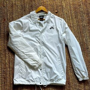 Spring 17 Nike SB windbreaker